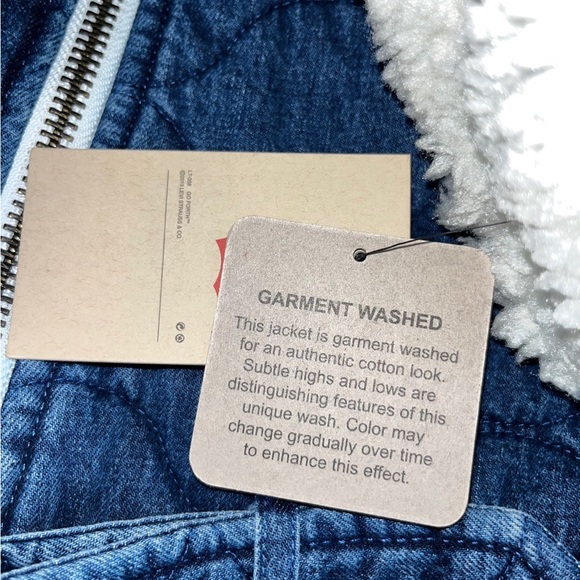 Levi's Jean Jacket - Picture 8 of 9